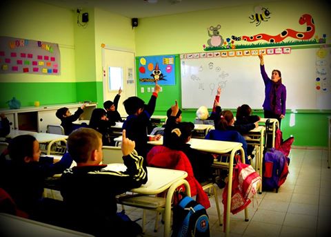 HOY NOS VISITA POR TERCER AÑO CONSECUTIVO LA PROF. GRACE VILAR