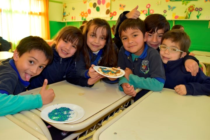 «THE GINGERBREAD MAN» / EL HOMBRE DE GENGIBRE