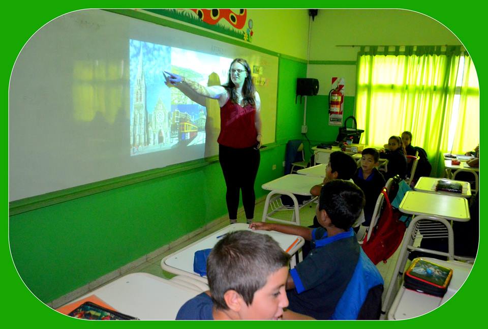 Presentación Personal de Samanta en 3° Agrupamiento Ingles