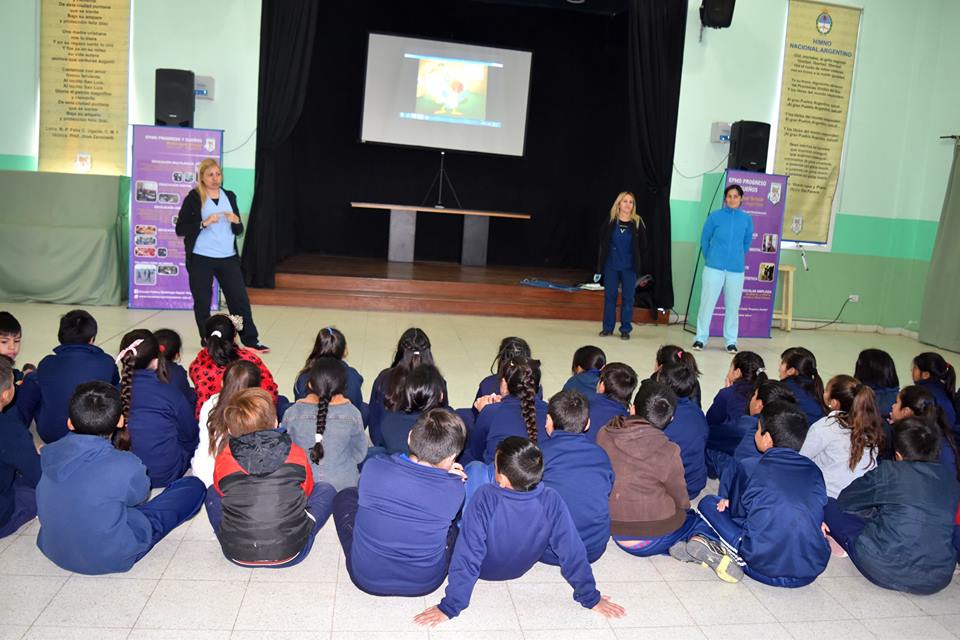 PROFESIONALES DEL HOSPITAL DEL NORTE BRINDARON UNA CHARLA SOBRE LACTANCIA MATERNA