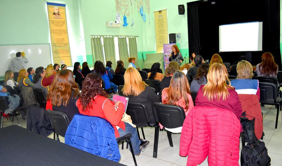 EL EQUIPO DE FORMACIÓN DOCENTE SITUADA REALIZÓ EL ATENEO – TALLER DE MATEMÁTICA “LOS DISTINTOS SIGNIFICADOS DE LA SUMA Y RESTA” EN LA EPMD PROGRESO Y SUEÑOS