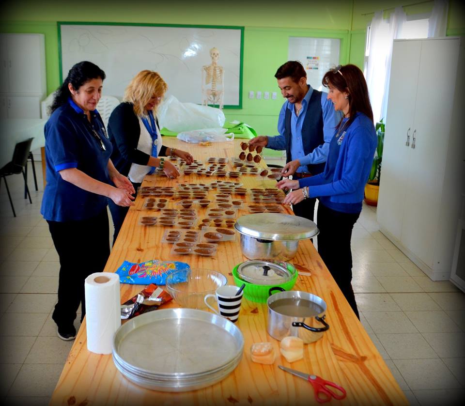 HUEVOS DE PASCUA PARA TODOS LOS ALUMNOS DE PROGRESO Y SUEÑOS 