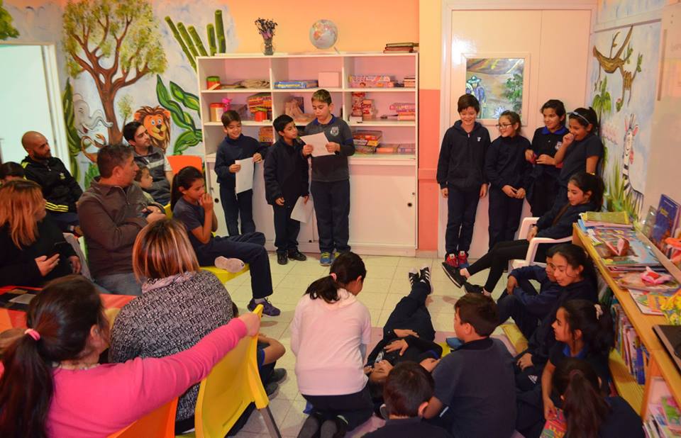 TÉ LITERARIO EN LA BIBLIOTECA DE NUESTRA ESCUELA 